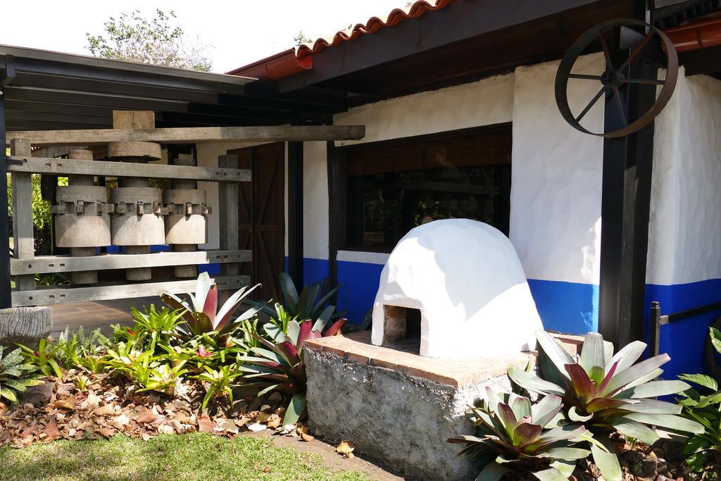 Santo Domingo De Heredia Hotel Bougainvillea San Jose מראה חיצוני תמונה